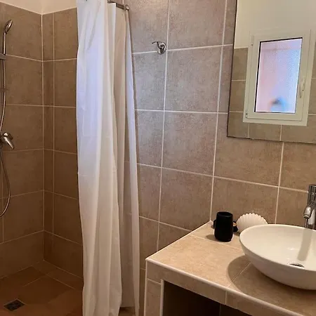 2 Chambres, Mezzanine Et Piscine * Porto-Vecchio (Corsica)