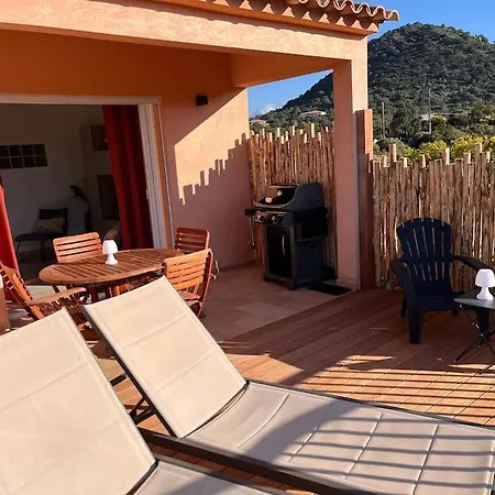 Apartment 2 Chambres, Mezzanine Et Piscine *