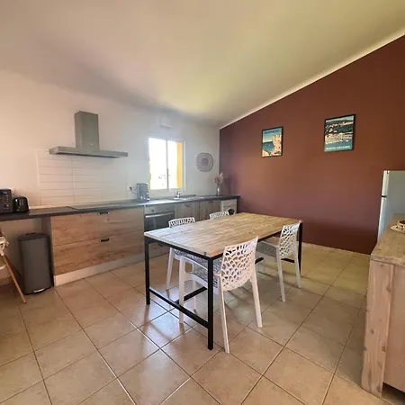 Apartment 2 Chambres, Mezzanine Et Piscine